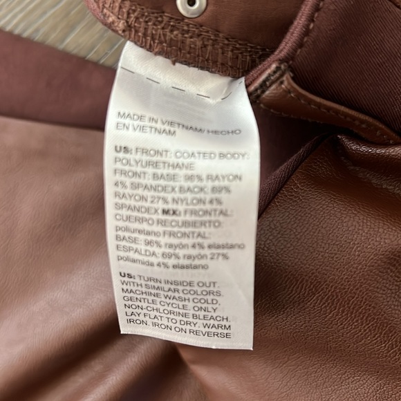 Chico’s Faux Leather Front Ponte Back Pants - Picture 10 of 10